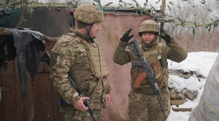 kraine's armed forces shape up against Russia's