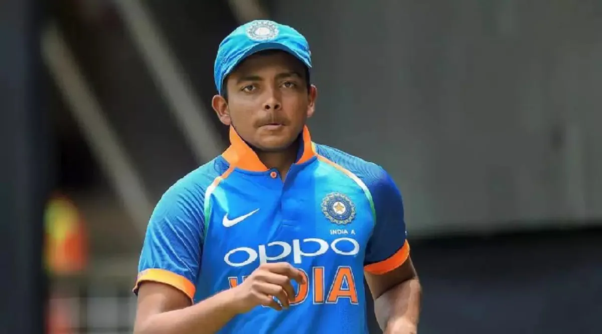 Prithvi Shaw Attacked For Denying Selfie Tamil News