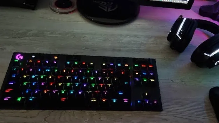 Logitech G915 TKL