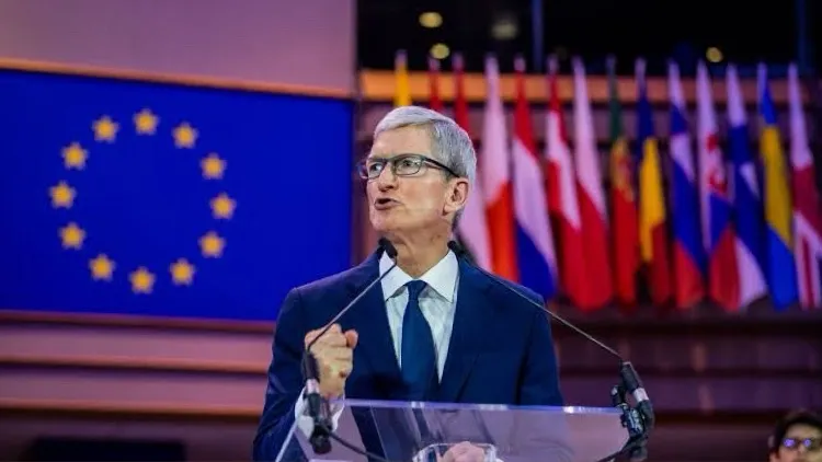 Tim Cook in Brussels EU Privacy Conference