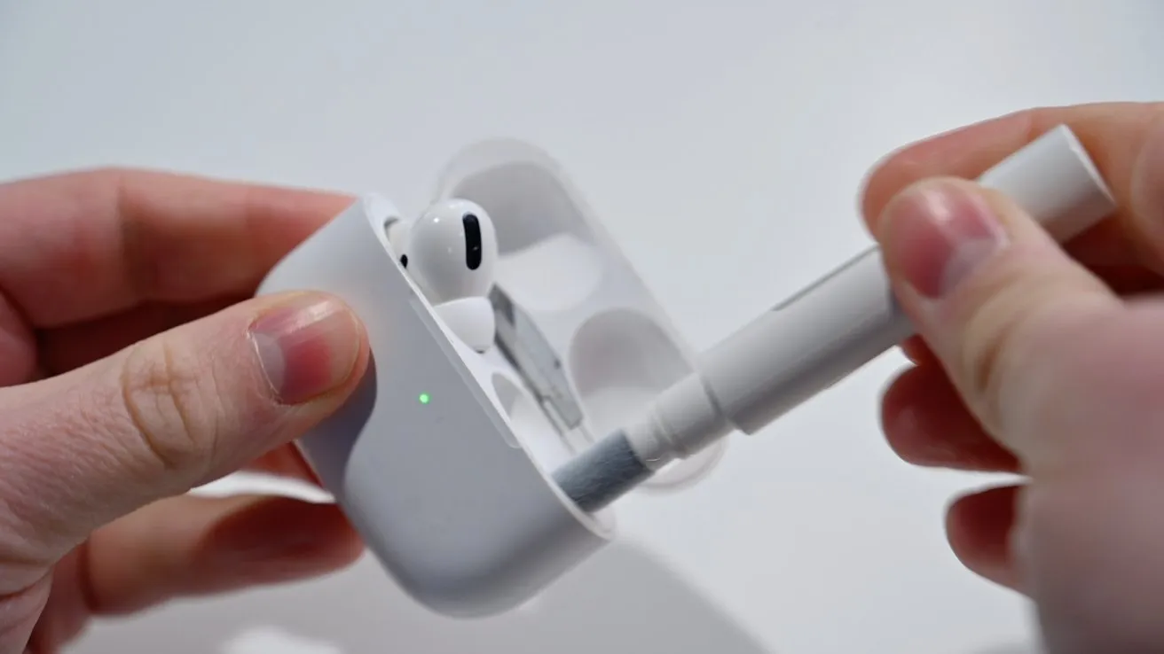 This is the best tool to safely clean your AirPods or AirPods Pro |  AppleInsider