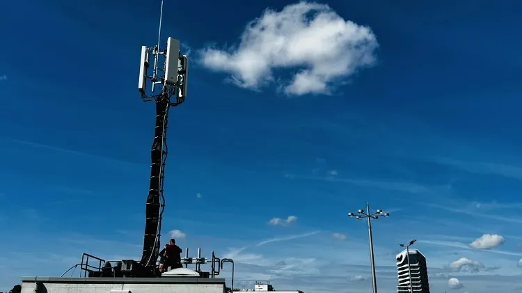 Vodafone, Ericsson introduce compact antennas in Germany