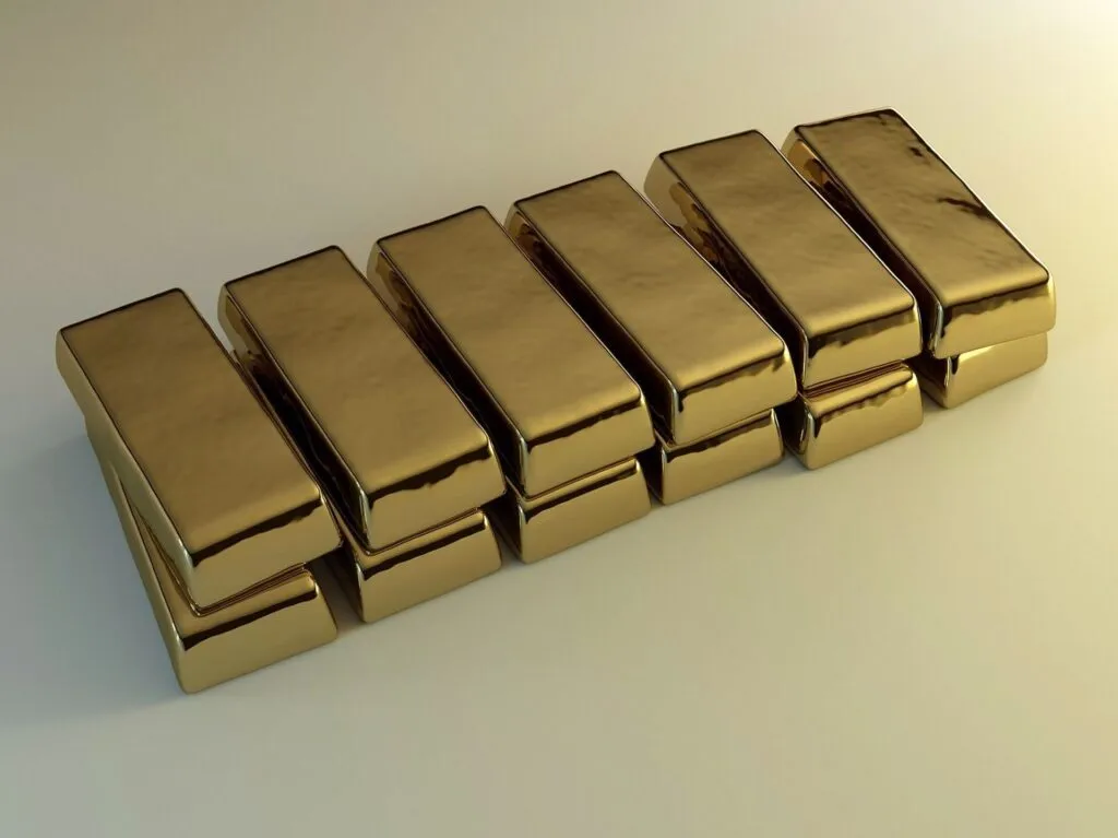 100 tons of gold