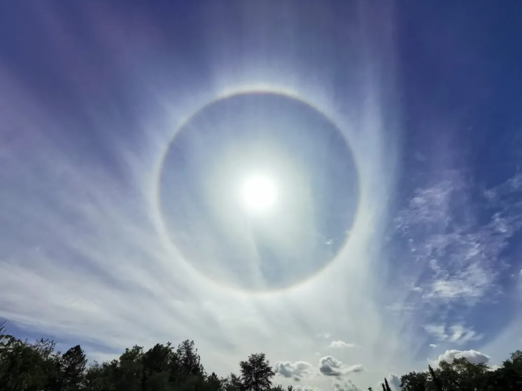 Double Sun halo