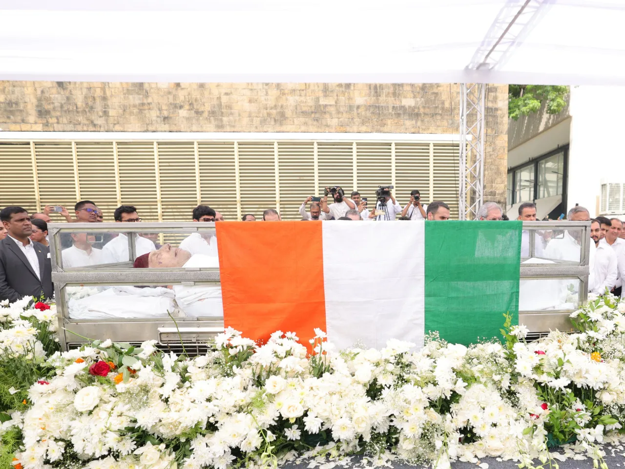 ratan tata funeral 