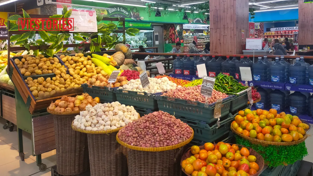 Vegetable and Fruit Shop