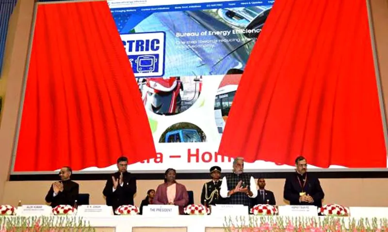 On the occasion, the Hon’ble President of India Smt Droupadi Murmu launched ‘EV Yatra’ web portal and its mobile phone application for encouraging adoption of E-Mobility in the country.