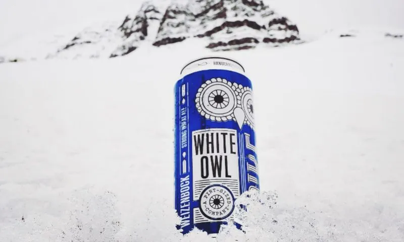 White Owl, a Mumbai brewery, makes beer with the best natural ingredients. White Owl's highly experienced and internationally trained brewing staff promotes small-batch brewing of crisp, nuanced tastes and distinct fragrances.