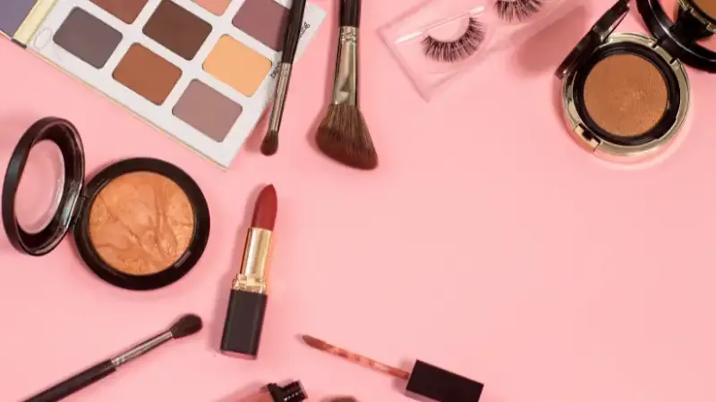 Top 10 Most Profitable Niches on YouTube | Beauty