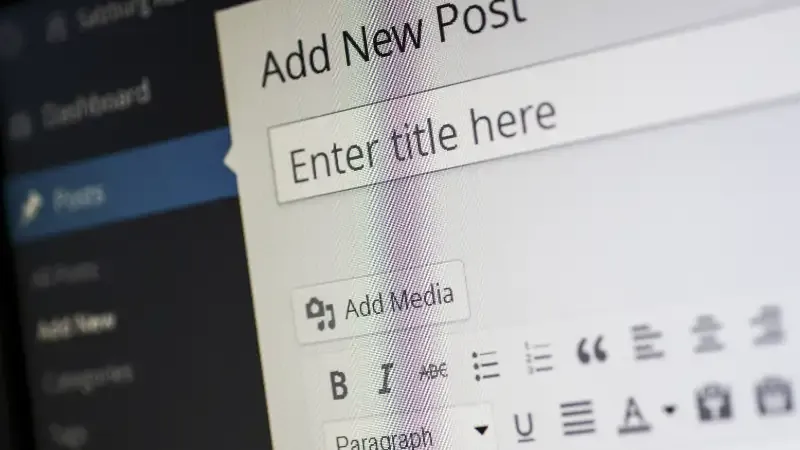 In recent years, the number of people using social media and blogs has significantly increased. As a result, content management technology becomes crucial. 