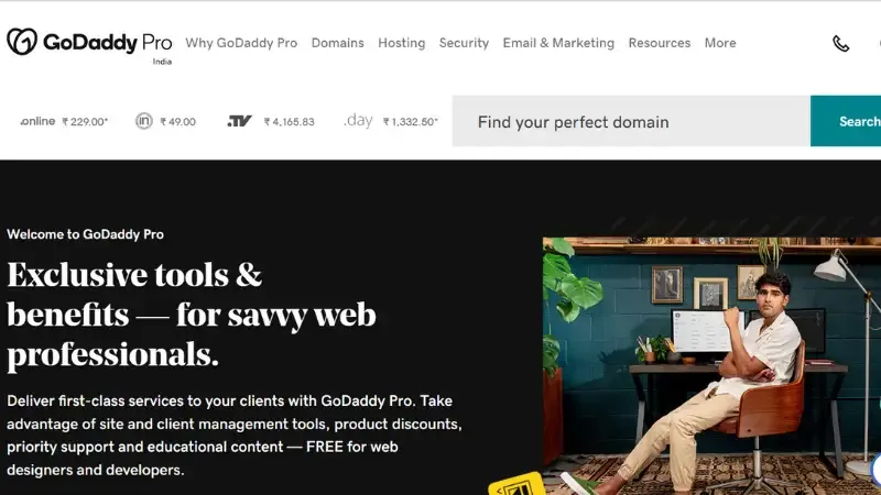 WP Curve is a website that helps its users to learn marketing skills. The Platform also provides online guides which provide topics needed for the marketing of the websites on the web.
