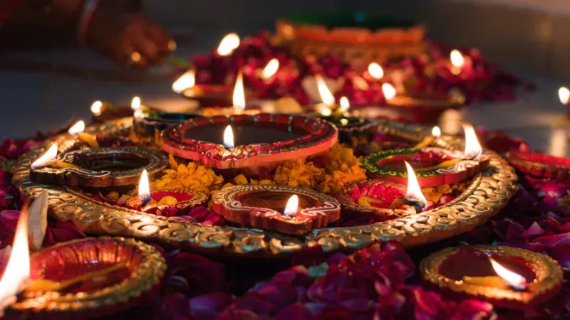 Taditional Diyas - Perfect product for an online business