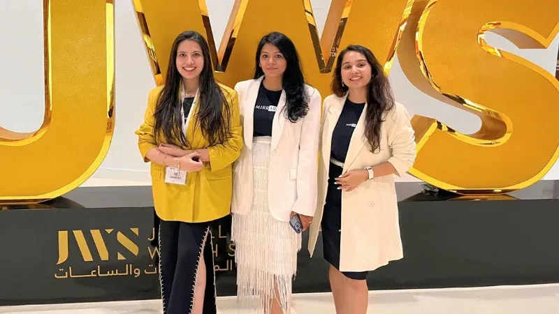 AR tech platform mirrAR has successfully completed its $1.75 million Pre-Series funding raising. With this funding, mirrAR.com has taken a huge step ahead, solidifying its position as the industry leader and revolutionising the way customers interact with companies.