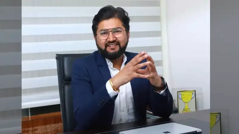 Jewellry brand Kushal's secured an investment of Rs 284 crore, or roughly $34 million, from the private equity group Lighthouse. India SME Investments, Kushal's first institutional shareholder, received a partial exit through a secondary buyout that was part of the investment round.