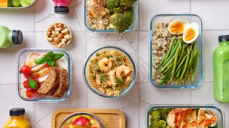 Business ideas that start from home - Home-Cooked Food Delivery