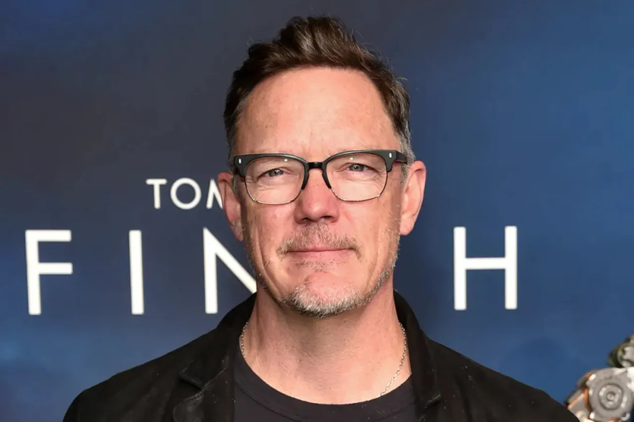  Mathew Lillard Photograph: (Instagram/mathewlillard) 