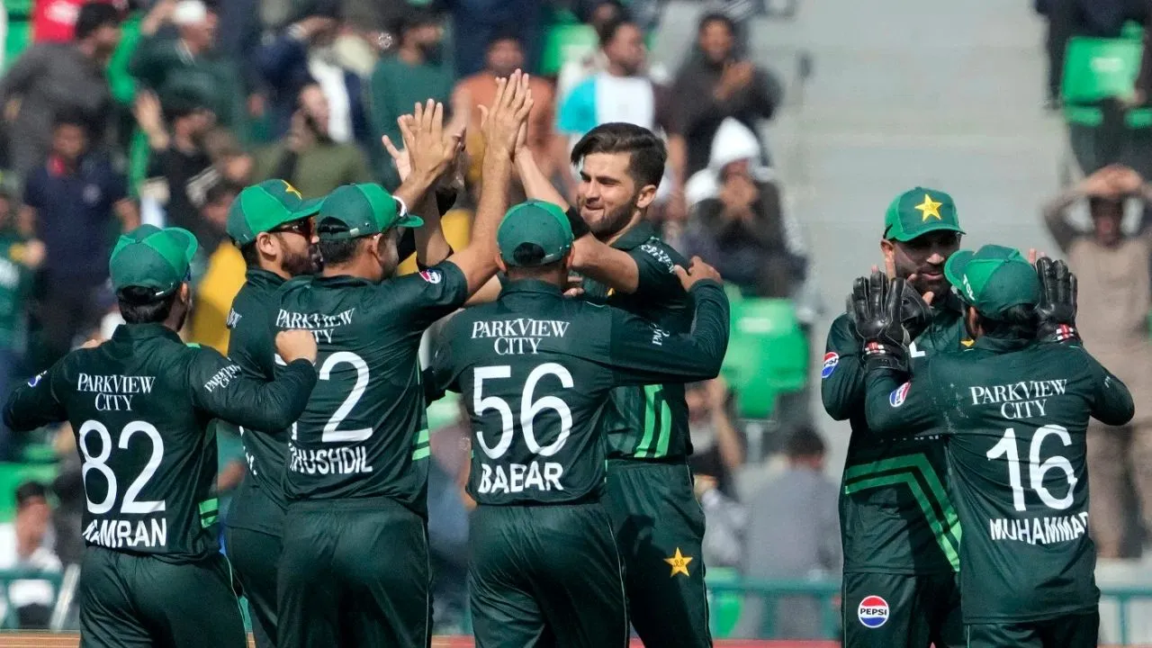  Shastri, Ponting warn teams against discounting Pakistan in Champions Trophy Photograph: (Others) 