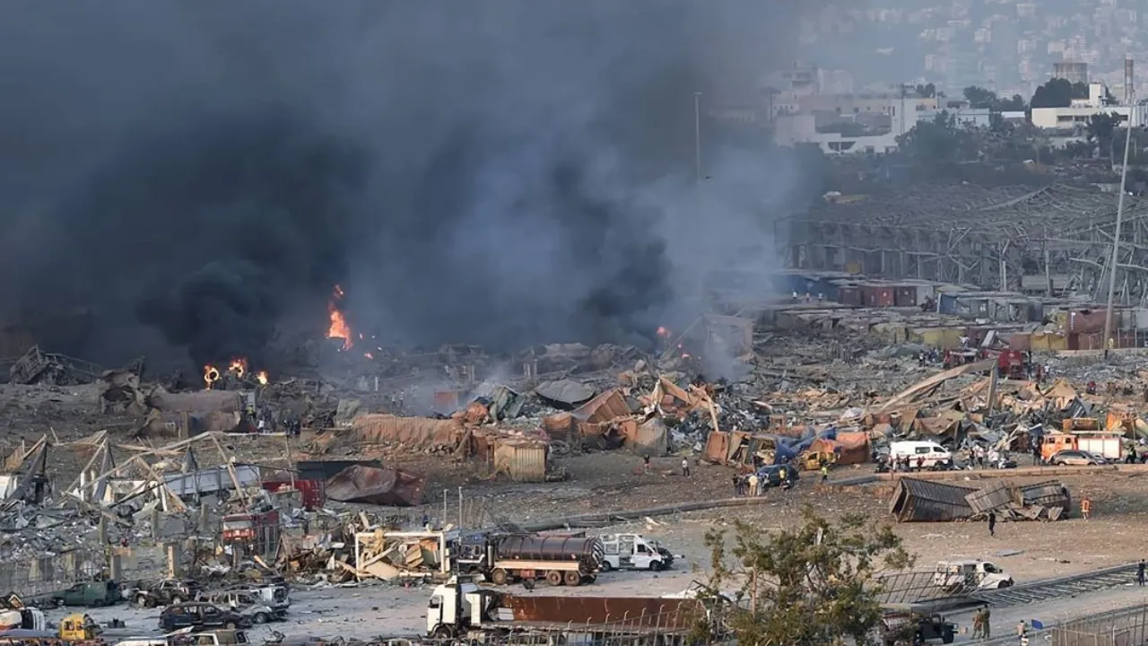  On Tuesday, a suicide bomber attacked the front of a bank in the Northern Afghanistan city of Kunduz. Initial reports suggested that five people have been killed in the attack, however on Wednesday, the nation's interior ministry raised the toll to eight. Photograph: (X/Raad_Pak) 