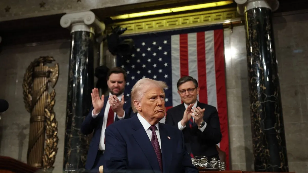  Trump 'likely' to defer tariffs on goods under US-Mexico-Canada pact 