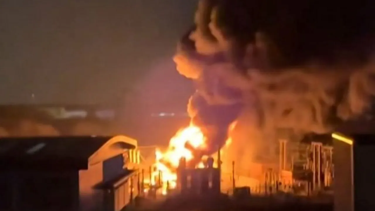 A fire at an electricity substation triggered a major power outage on Friday (March 21), forcing the complete shutdown of London's Heathrow Airport. Photograph: (AFP) 