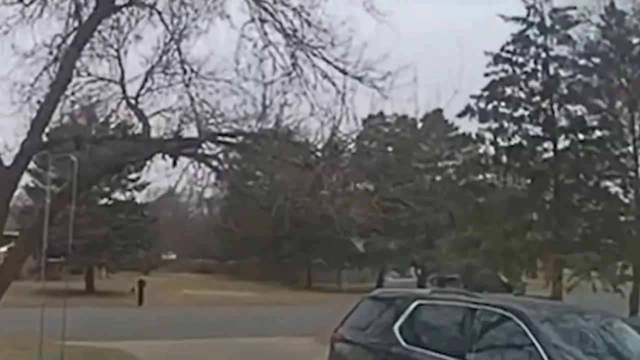  Brooklyn Park, Minnesota plane crash.  Photograph: (X (@MN_CRIME)) 