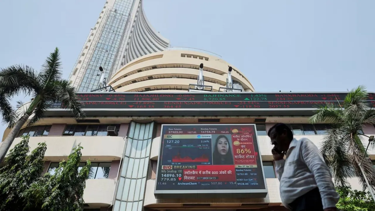  Sensex, Nifty bleed while Pakistan suspends trading amid Trump’s trade war  Photograph: (Reuters) 
