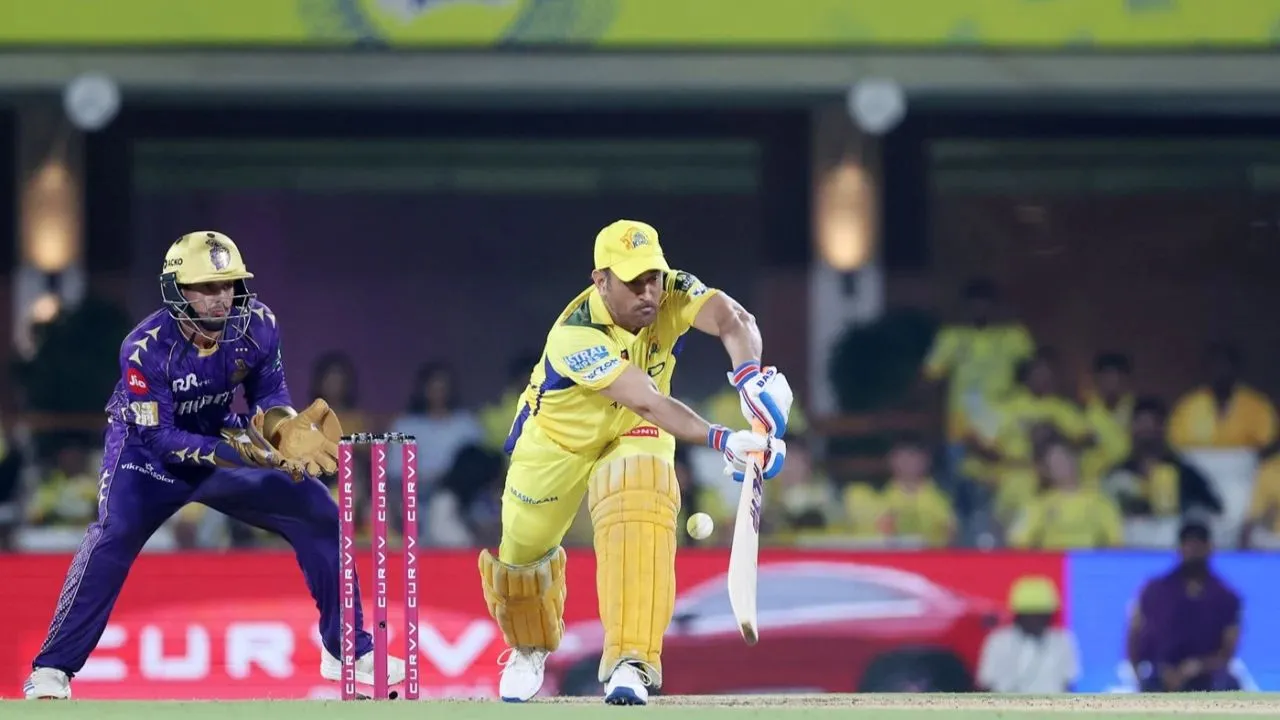  IPL 2025 MS Dhoni’s dismissal sparks debate as CSK captain falls cheaply to old foe Narine - Watch Photograph: (Others) 