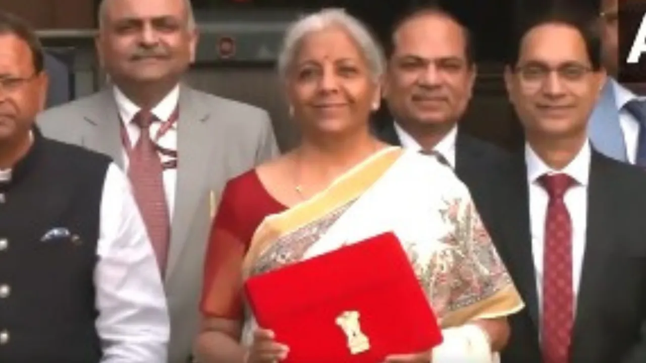 Who is Dulari Devi, the woman who gifted Nirmala Sitharaman her Budget ...