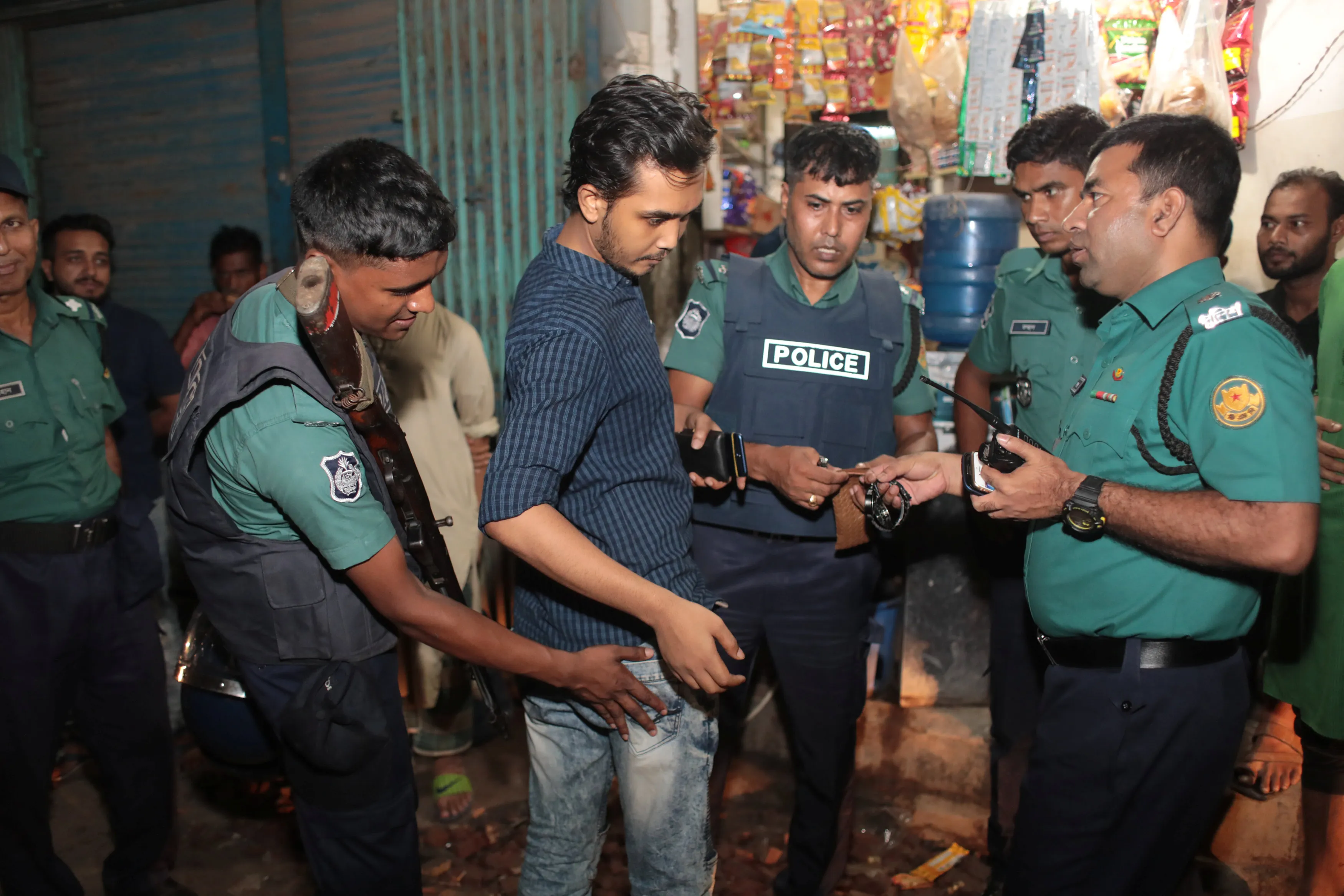 2018-08-13T030022Z_1_LYNXMPEE7C045_RTROPTP_4_BANGLADESH-DRUGS-KILLINGS.JPG