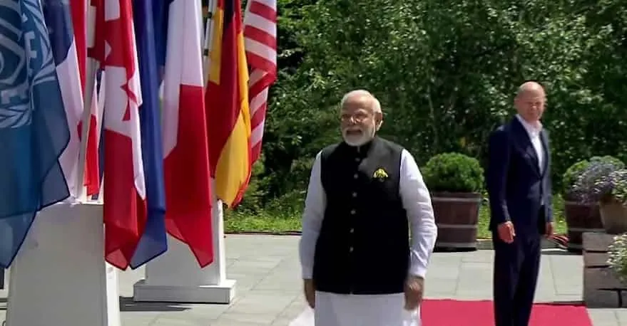 Modi at G7