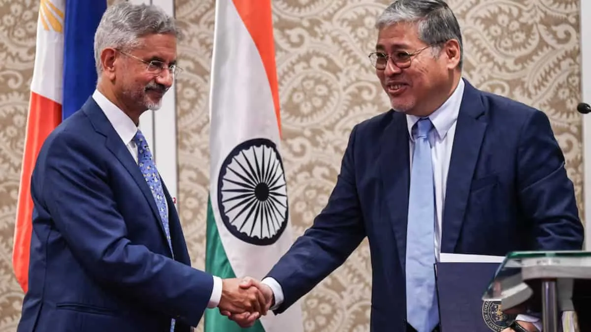 India's External Affairs Minister Dr S. Jaishankar with Philippines’ Secretary of Foreign Affairs Enrique Manalo in Manila