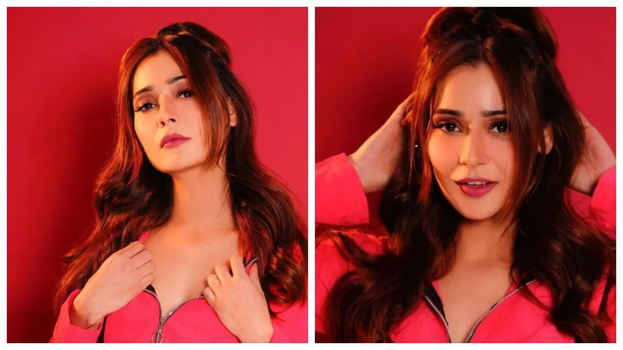 Sara Khan