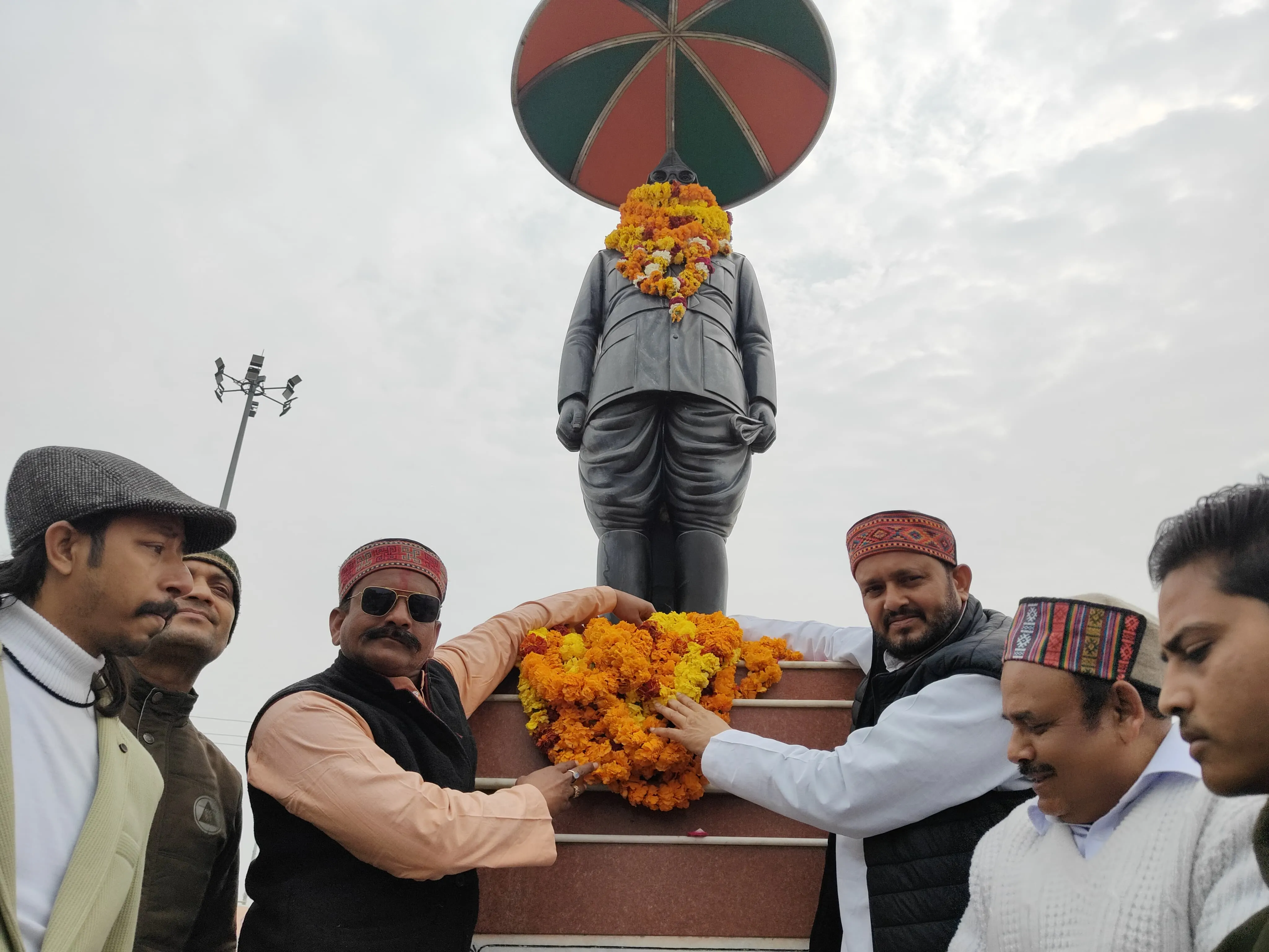 शत शत नमन 