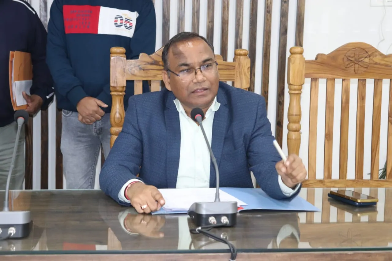 एसडीएम एलए विवेक मिश्रा 