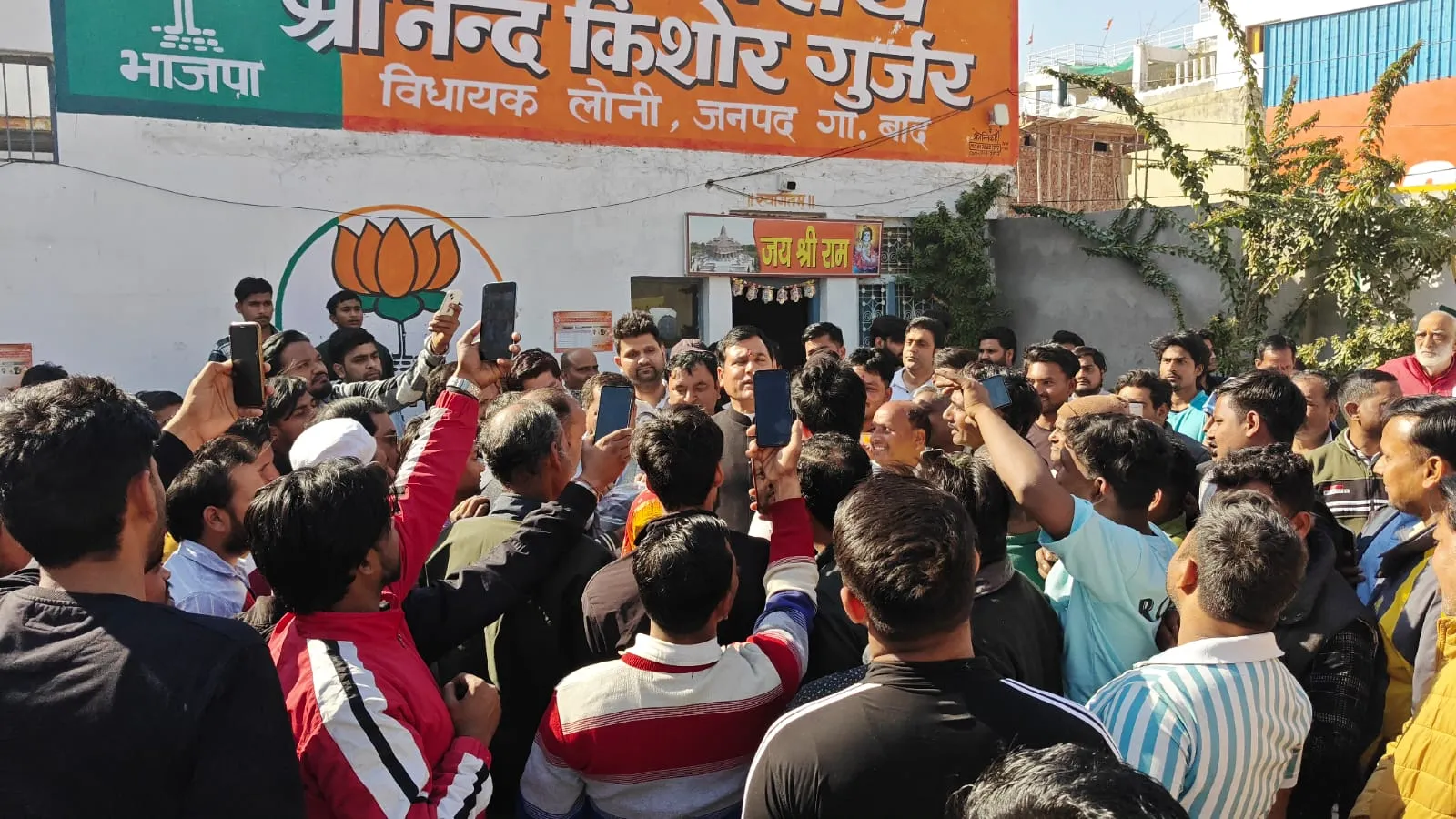 पेठ बाजार विक्रेताओं में उल्लास 