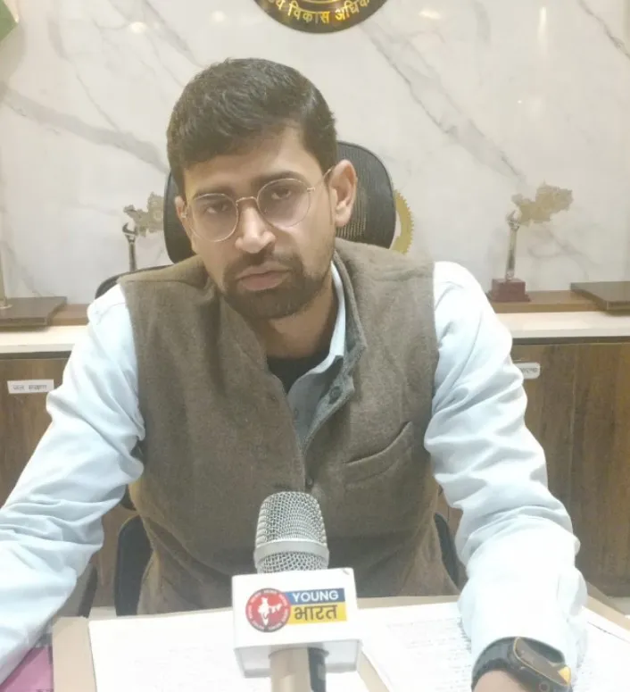 सीडीओ अभिनव गोपाल