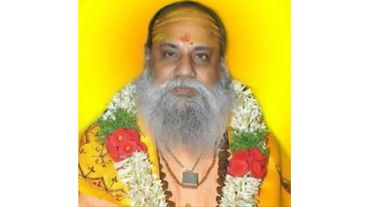 mahant narayan giri