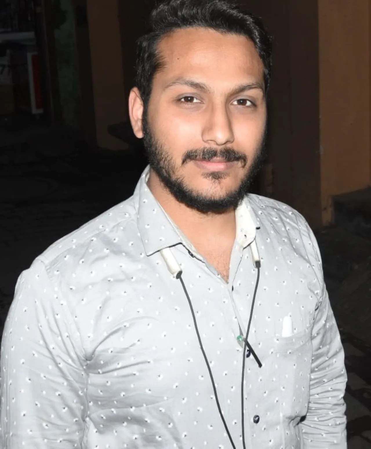 कि