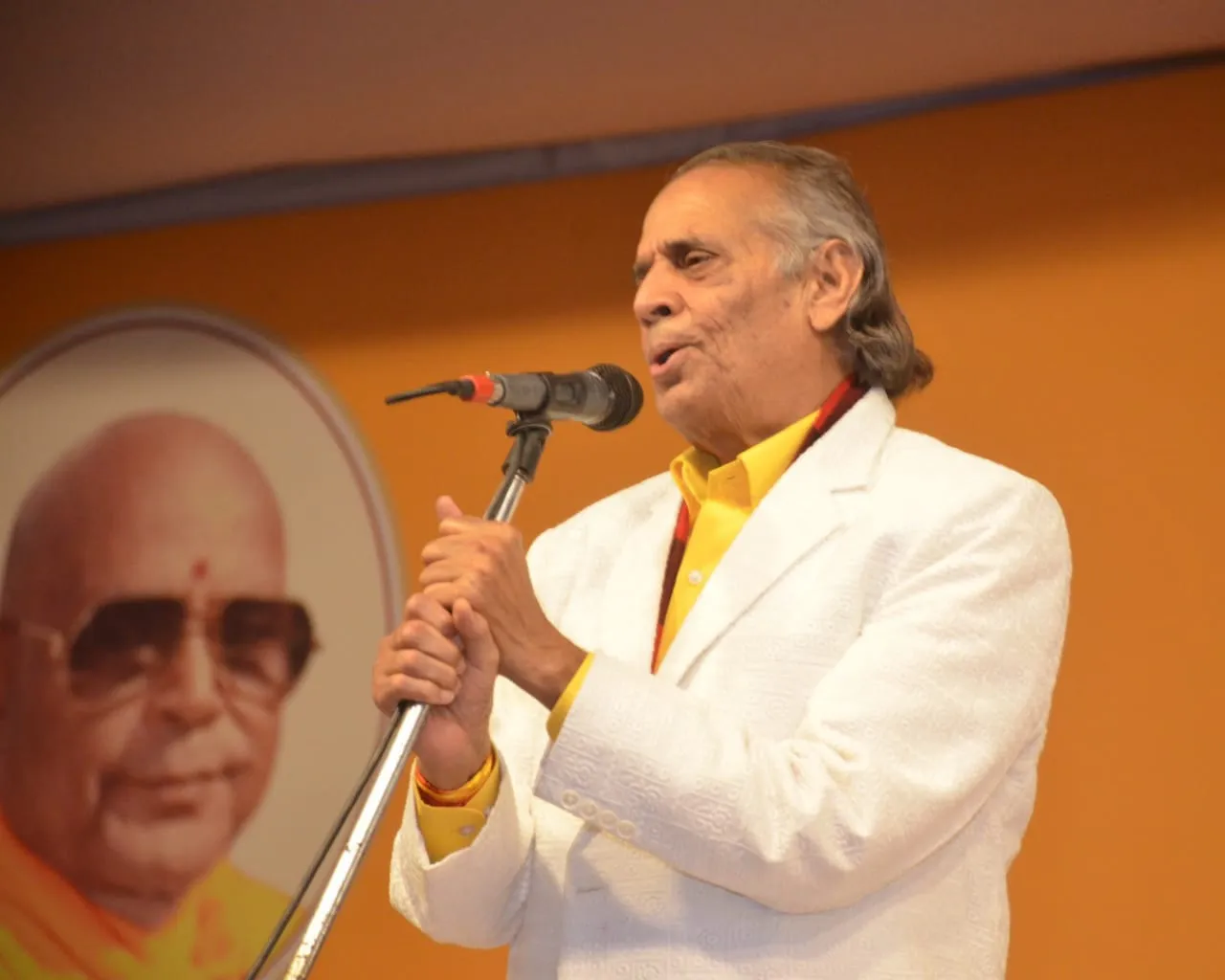 कवि सम्मेलन