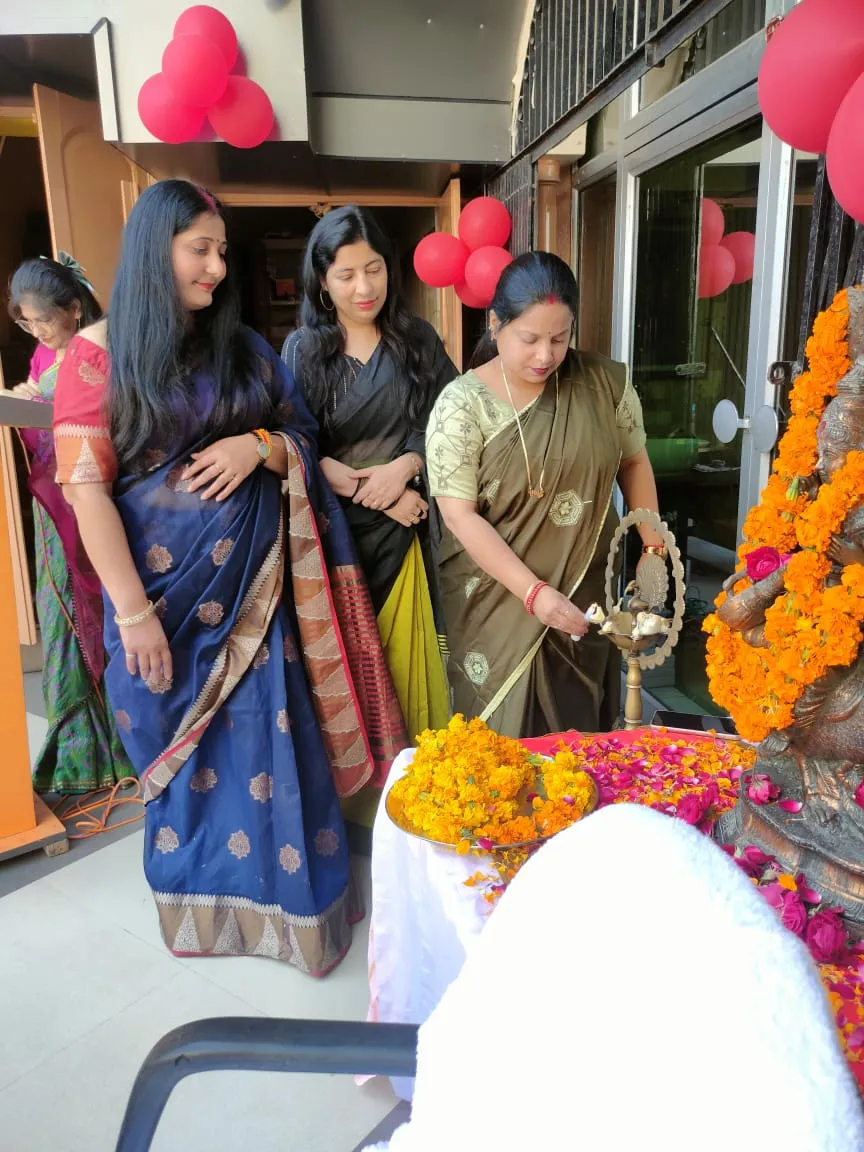सम्मानित 