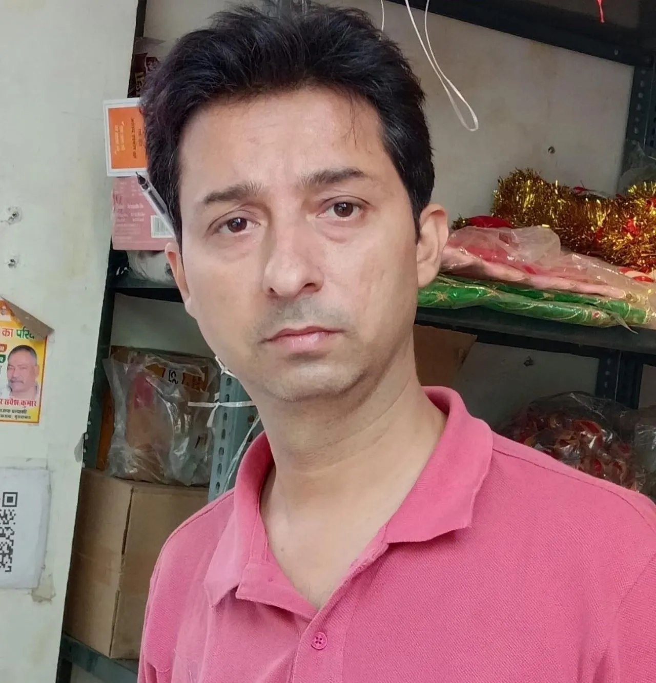 नवरात्र में चुन्नी का एक करोड़ का कारोबार पार मंदिरों में जयपुरिया चुन्नी से मां का सिंगर होगा। इस नवरात्र मां का स्वरूप जयपुरिया और राजस्थानी चुन्नी से खिल उठेगा। रबर प्रिंट और एंब्रॉयडरी वाली चुन्नी भी मां श्रृंगार में चार चांद लगा देगी। 