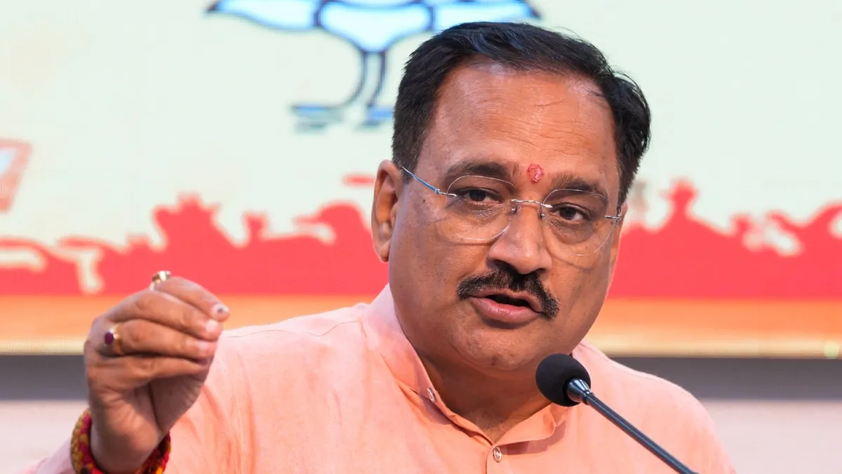 Delhi BJP President Virendra Sachdeva allegation on CM Arvind Kejriwal ann  | 'दिल्ली के सीएम नहीं करते...', वीरेन्द्र सचदेवा का अरविंद केजरीवाल पर  बड़ा आरोप