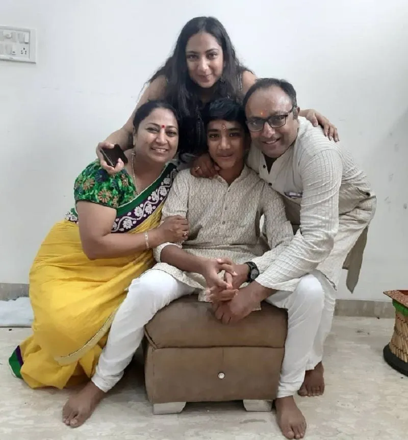 Rekha Gupta Age, Caste, Husband, Children, Family, Biography & More » StarsUnfolded