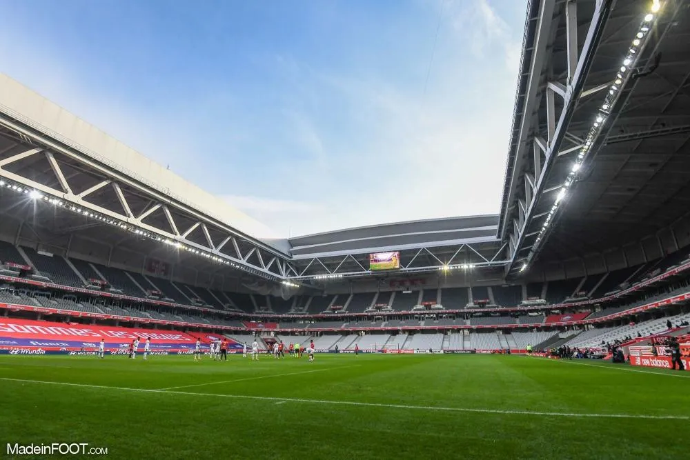 Stade Pierre Mauroy - sportzpoint.com