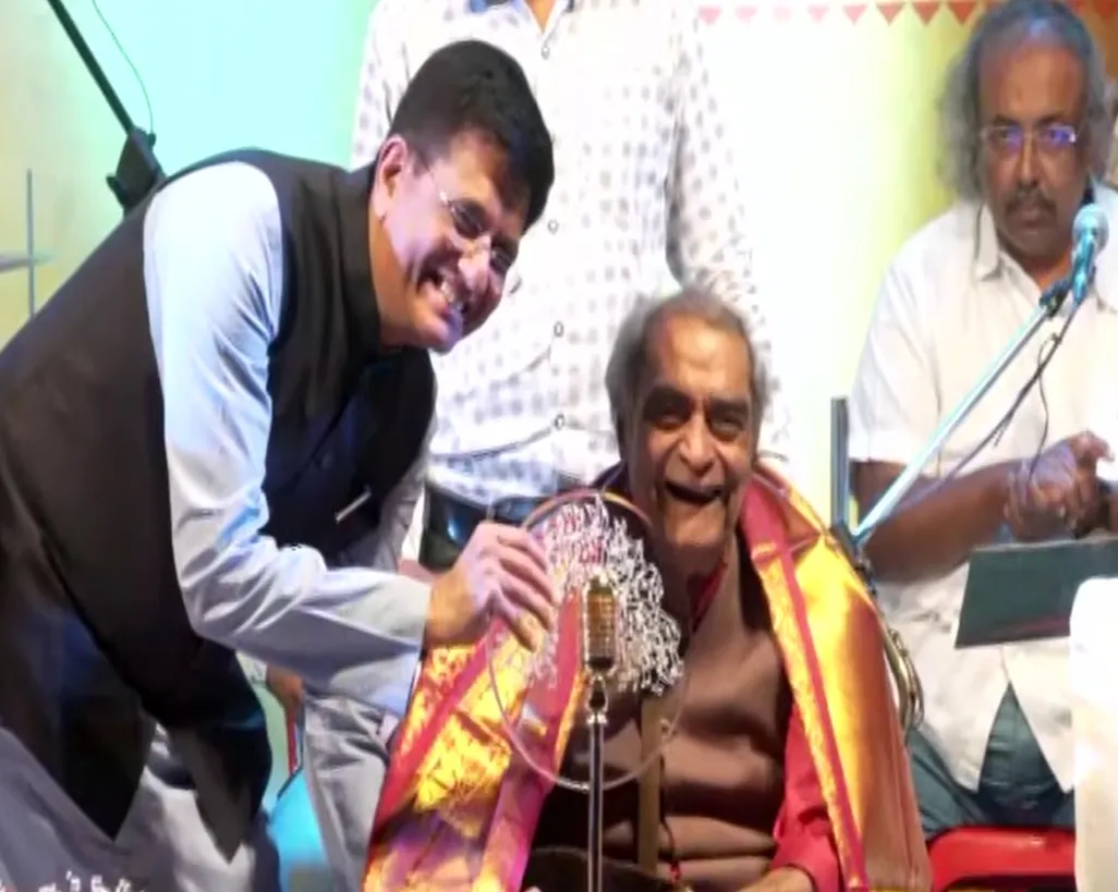 Geetkaar Santosh anand Awards Received