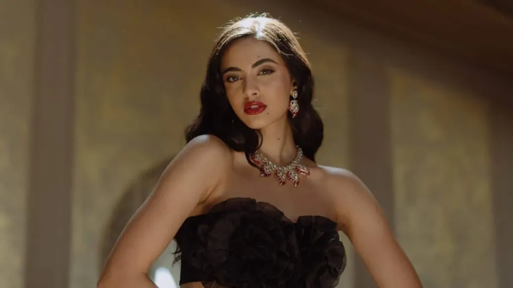 Who is Riya Singha who won the title of Miss Universe India 2024?