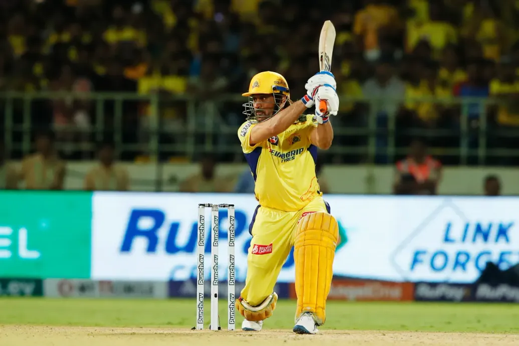 MS Dhoni still going strong for CSK