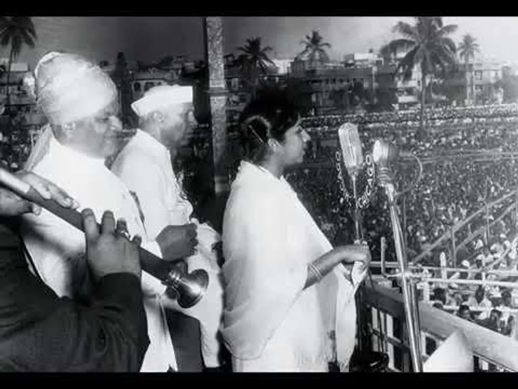 Aye mere watan ke logo sing by lata mangeshkar