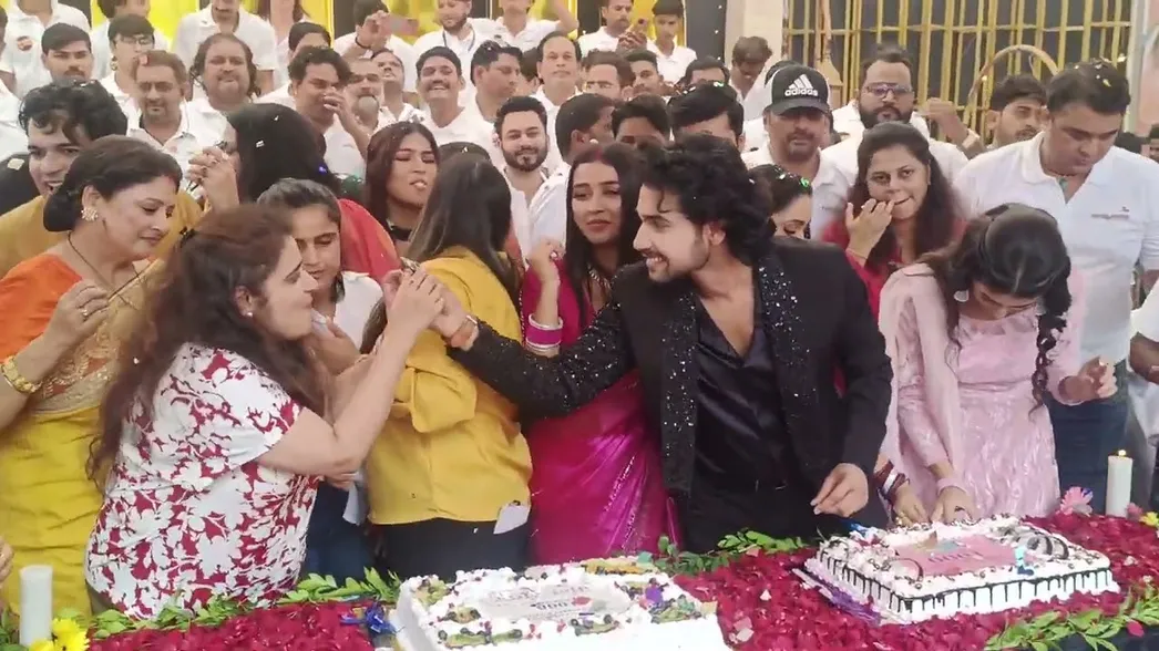 Mann Sundar 1000 Episodes Completion Celebration - YouTube