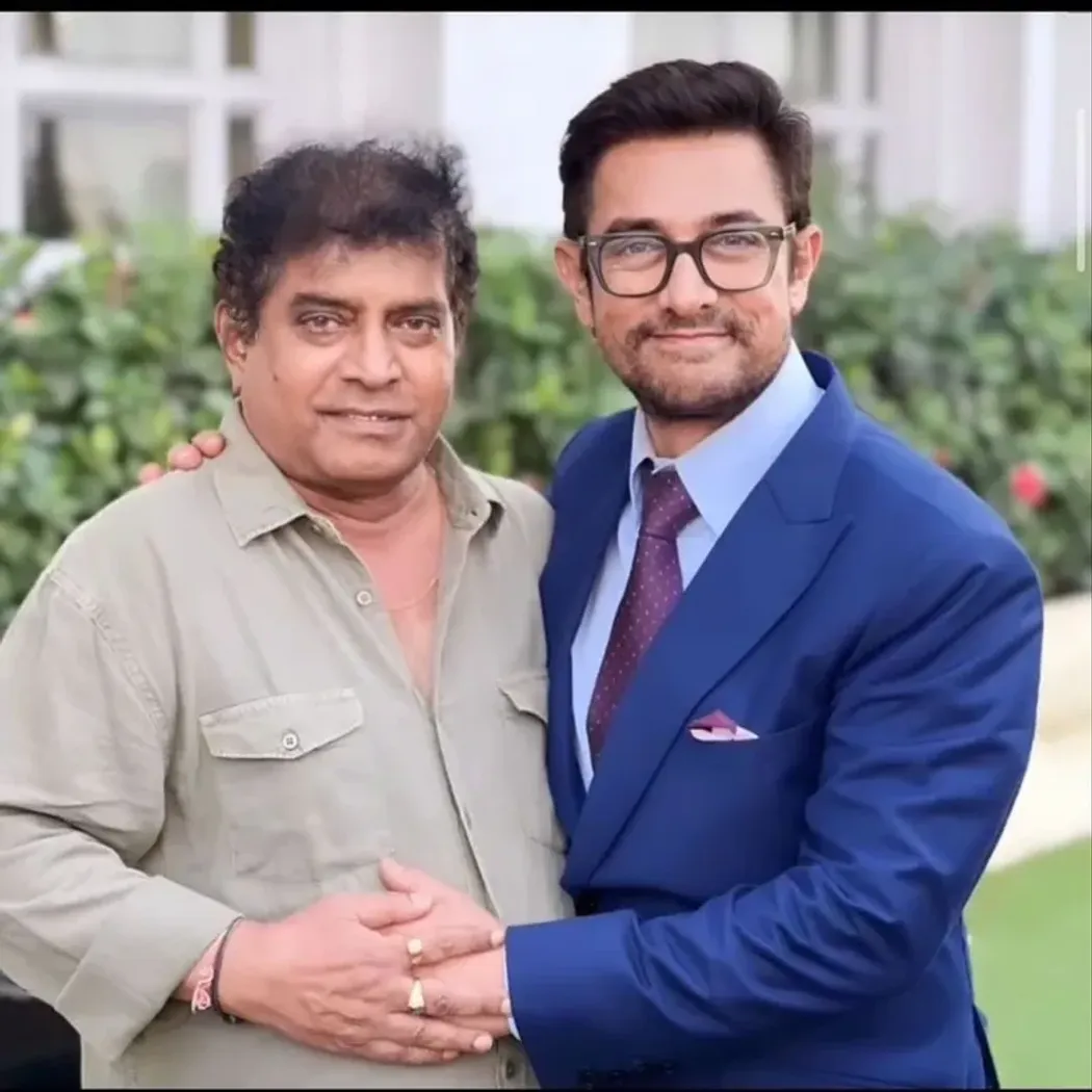 Pradeep Bandekar with Amir Khan